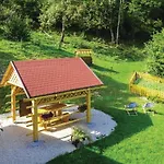 Ferienhaus 2 Bedroom Stunning In Luče