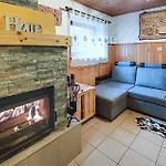 2 Bedroom Stunning In *