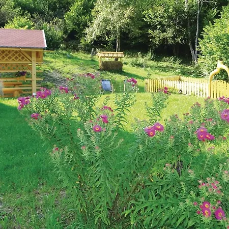 2 Bedroom Stunning In *