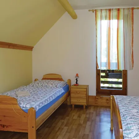 2 Bedroom Lovely In *