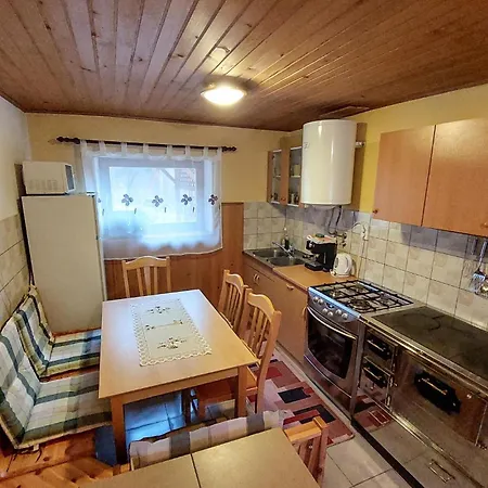 2 Bedroom Lovely In בית נופש *