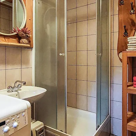2 Bedroom Lovely In